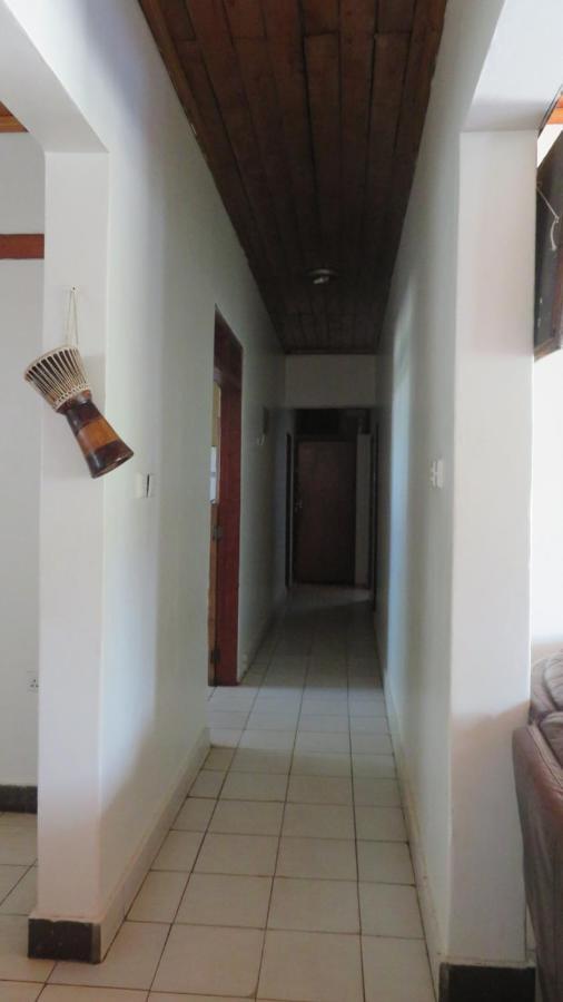 Global Village Hotel Pakwach Exterior foto